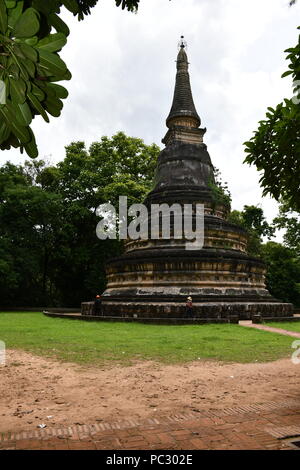 Images du jardin des reliques du Bouddha et d'autres reste à statue Wat Umong dans Chiang Mai, Thaïlande. Banque D'Images