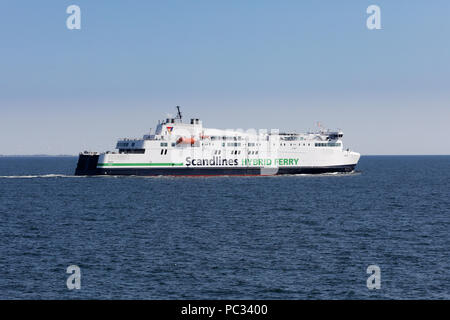 MV Berlin un ferry hybride exploité par Scandlines sur le Route Rostock-Gedser Banque D'Images