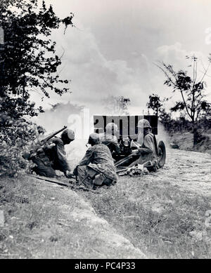 Feu de tours marines 37mm gun sur Saipan Banque D'Images