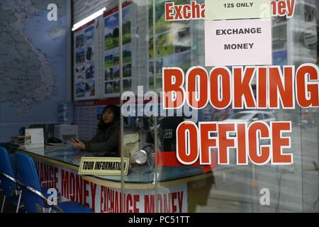 Agence de voyages. Bureau de réservations. Hanoi. Le Vietnam. Dans le monde d'utilisation | Banque D'Images