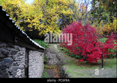 Arrowtown, États-Unis. Apr 21, 2018. Dans l'ancienne gravure d'Or Ville de Sofia sur l'île du sud de Nouvelle-Zélande - un musée en plein air avec des huttes restaurées qui rappelle le règlement des prospecteurs chinois au 19e siècle., enregistré en avril 2018 dans le monde de l'utilisation | Credit : dpa/Alamy Live News Banque D'Images