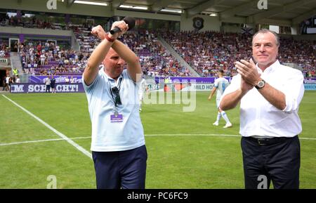 Firo : 29.07.2018, Football, 1.Bundesliga, la saison 2018/2019, Stadioneroffnung, Erzgebirge Aue - FC Schalke 04 1 : 0 Aue Président Helge Leonhardt, à gauche avec Clemens TONNIES, Schalke | conditions dans le monde entier Banque D'Images