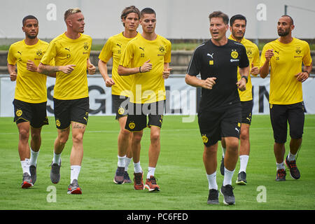 Bad Ragaz, Suisse. 1er août 2018. La lumière tournant lors d'une session de formation première équipe du Borussia Dortmund à l'Ri-Au installations sportives à Bad Ragaz. Les Borussen de Bad Ragaz pour une semaine pour se préparer à la saison de la Bundesliga 2018/2019. Banque D'Images