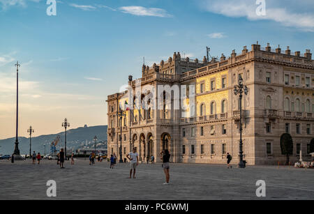 Trieste, Italie, 31 juillet 2018. Le gouvernement de la région de Trieste Trieste's palace de la Piazza Unità d'Italia. Le palais, construit entre 1901 et 1905, est kn Banque D'Images