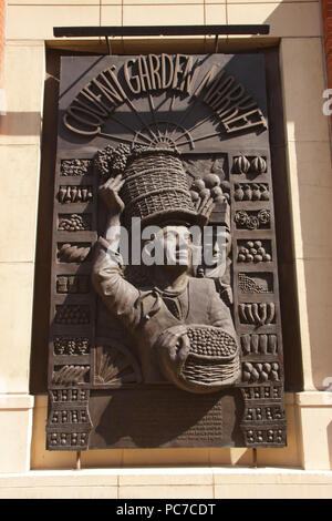 Marché couvert de Covent Garden London sculpture relief en bronze Banque D'Images