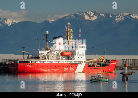 Navire de la Garde côtière canadienne Sir Wilfred Laurier amarré au port Ogden. Pt-Victoria, Colombie-Britannique, Canada. Banque D'Images