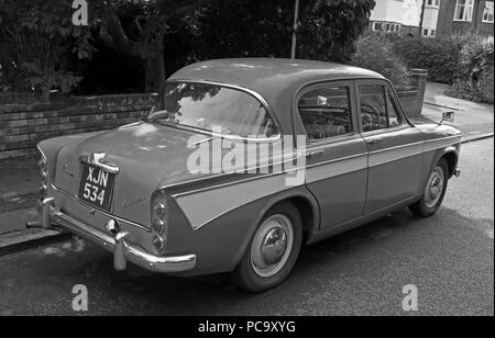 Singer Gazelle voiture classique, bleu, XJN534, dans la rue, Stockton Heath, Warrington, Cheshire, North West England, UK Banque D'Images
