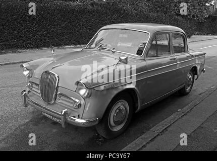 Singer Gazelle voiture classique, bleu, XJN534, dans la rue, Stockton Heath, Warrington, Cheshire, North West England, UK Banque D'Images