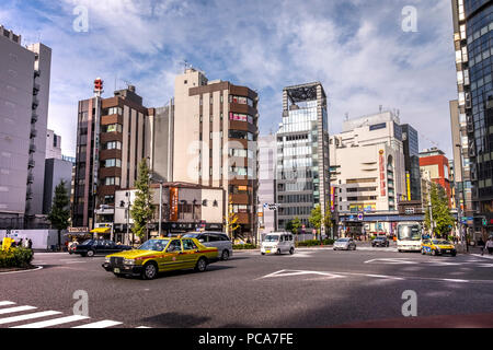 Des tours d'immeubles résidentiels et d'affaires dans le quartier de Shinagawa, Tokyo, région du Kanto, l'île de Honshu, Japon. Banque D'Images