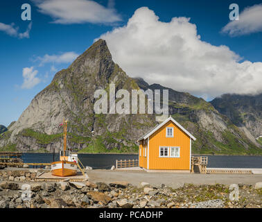 Village de pêcheurs de hamnoy, îles Lofoten, Norvège Banque D'Images