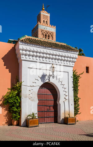 Avis de minaret de la Koutoubia, UNESCO World Heritage Site, Marrakech, Maroc, Afrique du Nord, Afrique Banque D'Images