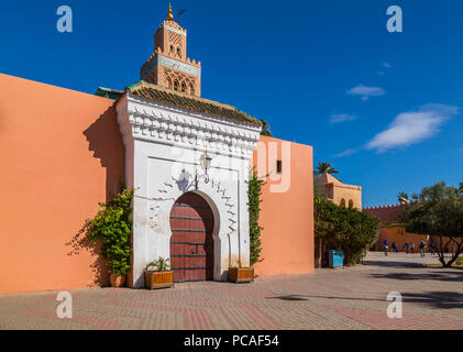 Avis de minaret de la Koutoubia, UNESCO World Heritage Site, Marrakech, Maroc, Afrique du Nord, Afrique Banque D'Images