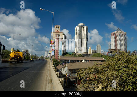 Grands bâtiments prêt & en construction à Lower Parel et Worli salon à Mumbai, Inde. Banque D'Images