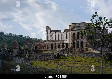 Henri Christophe's Sans Souci palace ci-dessous la Citadelle Laferrière à Milot, Haïti. Banque D'Images