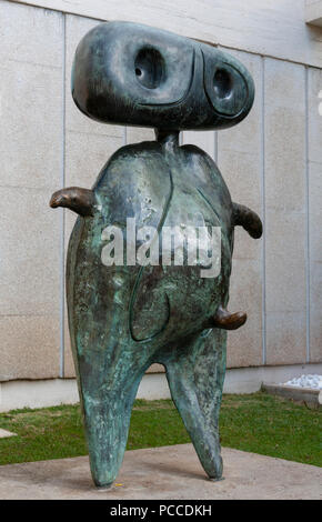Barcelone, Miro Skuloptur Personnage. 1970. Fundacio Joan Miro, sculpure, Barcelone, Catalogne, Espagne |Fundacio Joan Miro, Skulptur, Barcelone, Katalo Banque D'Images