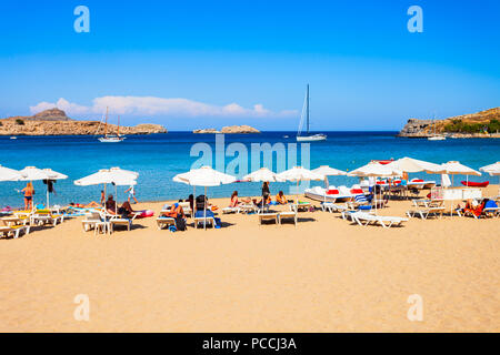 Plage de Lindos aerial vue panoramique à l'île de Rhodes, Grèce Banque D'Images