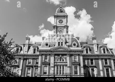 Noblesville - Circa Juillet 2018 : l'ancien palais de justice du comté de Hamilton. La construction a commencé en 1877 et les commissaires anciennement pris possession en Juillet Banque D'Images