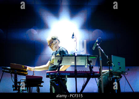 Leftfield jouer l'album sur le gauchisme de la scène à l'air libre, le samedi 28 juillet WOMAD 2018 tenue à Charlton Park, Wiltshire . Sur la photo : Neil Barnes. Banque D'Images