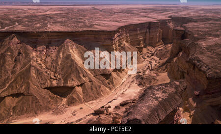 Vue aérienne des canyons du désert du Namib. L'Afrique. L'Angola. Banque D'Images