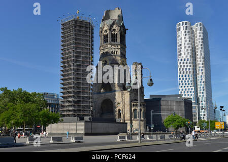 Kaiser-Wilhelm-Gedaechtniskirche, Breitscheidplatz, Charlottenburg, Berlin, Deutschland Banque D'Images