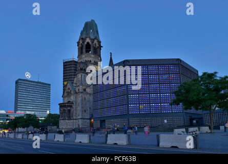 Kaiser-Wilhelm-Gedaechtniskirche, Breitscheidplatz, Charlottenburg, Berlin, Deutschland Banque D'Images