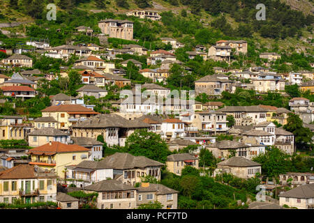 Palorto avec maison Zekate District, Vieille Ville, Gjirokastra, Albanie, Gjirokastër Banque D'Images