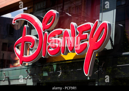 Londres, Royaume-Uni - 31 juillet 2018 : Disney Store shop sign in Oxford Street centre de Londres Banque D'Images