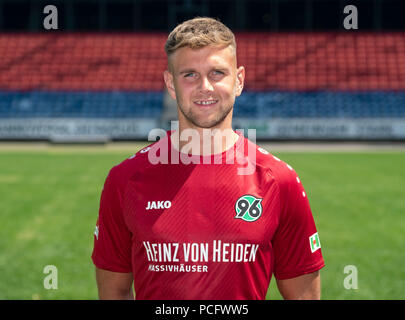 Bundesliga allemande, photocall officiel Hannover 96 pour la saison 2018/19, à Hanovre, Allemagne : Niclas Fuellkrug ; Photo : Peter Steffen/dpa | conditions dans le monde entier Banque D'Images