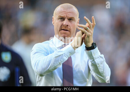 Turf Moor, Burnley, Royaume-Uni. 2 août 2018, Turf Moor, Burnley, Angleterre ; l'UAFA Deuxième tour de qualification de la Ligue Europa Burnley v Aberdeen ; Sean Dyche manager de Burnley Crédit : News Images /Alamy Live News Banque D'Images