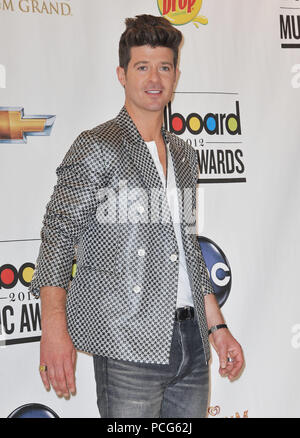 Robin Thicke au Billboard Music Awards 2012 au MGM Grand Arena de Las Vegas.Robin Thicke  224 ------------- Red Carpet Event, Vertical, USA, Cinéma, Célébrités, photographie, Bestof, Arts, Culture et divertissement, Célébrités Topix fashion / Vertical, Best of, événement dans la vie d'Hollywood, Californie - Tapis rouge et en backstage, USA, Cinéma, Célébrités, cinéma, télévision, Célébrités célébrités musique, photographie, Arts et culture, Bestof, divertissement, Topix trois quarts, vertical, une personne, à partir de l'an 2012, enquête tsuni@Gamma-USA.com Banque D'Images