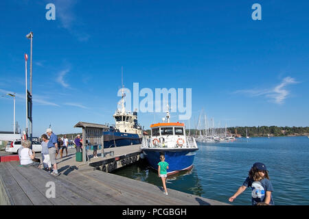 Nainital, Suède - le 18 juillet 2018 : Nynas marina et le port avec des bateaux et de la mer le 18 juillet 2018 en Suède, de Nynashamn. Banque D'Images