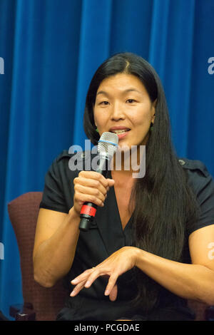 22 juillet 2015 - Washington, DC - Le ministère du Travail des États-Unis's Policy Office Forum sur "le concert de l'économie et la création de plates-formes". Doté d''Ai-jen Poo, National Domestic Workers Alliance, Sheila Marcelo, Care.com, Marina Gorbis, Institut pour l'avenir, Devin Fidler, Institut pour l'avenir, Natalie Foster, Institut pour l'avenir, et Mary Beth Maxwell , États-Unis Ministère du travail. Banque D'Images