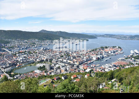 Avis de Bergen,Norvège du Mt. Floyen. Juillet, 2018 Banque D'Images