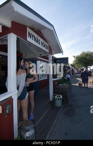 Nainital, Suède - le 18 juillet 2018 : rokeri Nynas magasins de fruits de mer et de l'extérieur des magasins le 18 juillet 2018 en Suède, de Nynashamn. Banque D'Images