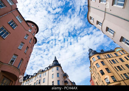 Vasastan siècle typique de vieux bâtiments en jaune beige et rouge sableuse à Stockholm, en Suède. Banque D'Images