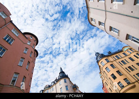 Vasastan siècle typique de vieux bâtiments en jaune beige et rouge sableuse à Stockholm, en Suède. Banque D'Images