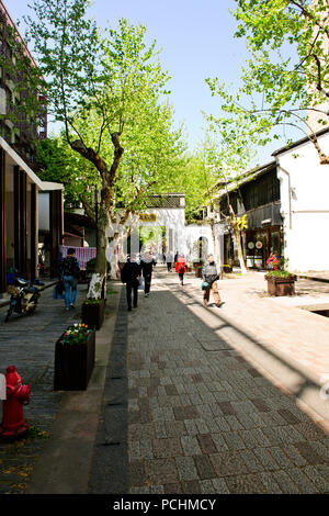 Lac de l'Ouest, une grande salle du Bouddha,Si,Lingyin,Monastère Grand Bouddha Hall,Hangzhou,Province de Zhejiang, Chine, République populaire de Chine, China, Banque D'Images