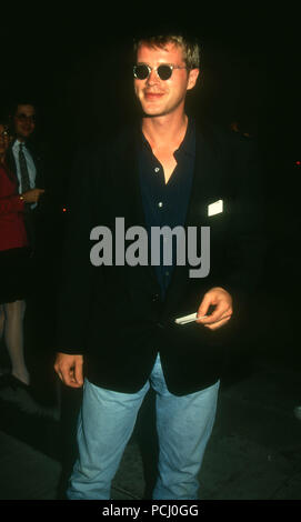 WESTWOOD, CA - 11 mai : l'Acteur Cary Elwes assiste à la Warner Bros Pictures 'l'Arme fatale 3' première le 11 mai 1992 à la Mann Village Theater à Westwood, en Californie. Photo de Barry King/Alamy Stock Photo Banque D'Images