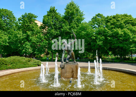 Fischerbrunnen, Frankfurter Allee, Lichtenberg, Berlin, Deutschland Banque D'Images