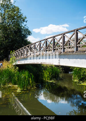 Passerelle, Thames Path, Tamise, Dorchester-on-Thames, Oxfordshire, England, UK, FR. Banque D'Images