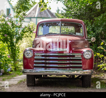 Vieux rouge Chevrolet pick up truck Banque D'Images