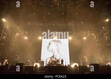 BONTIDA POUR, Roumanie - 22 juillet 2018 : groupe de rock alternatif britannique rien mais les voleurs en live au festival du château électrique Banque D'Images