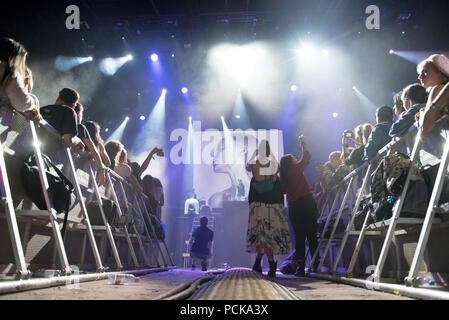 BONTIDA POUR, Roumanie - 22 juillet 2018 : groupe de rock alternatif britannique rien mais les voleurs en live au festival du château électrique Banque D'Images