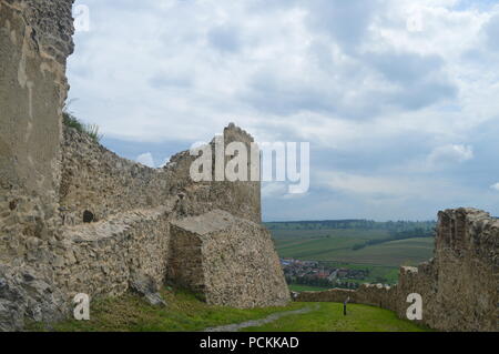 Brasov forteresse sur une colline, la Transylvanie Banque D'Images