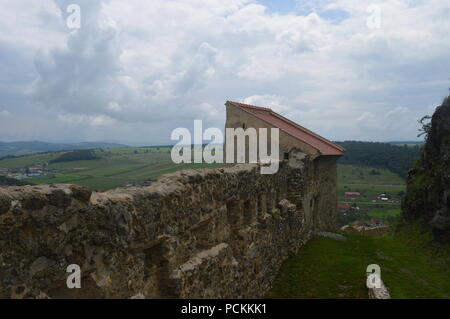 Brasov forteresse sur une colline, la Transylvanie Banque D'Images