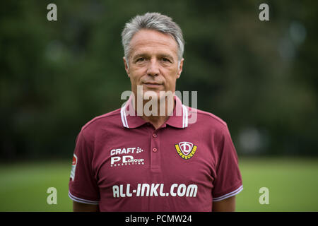 Dresde, Allemagne. Le 06 juillet, 2018. 2e Bundesliga allemande, photocall officiel SG Dynamo Dresde pour la saison 2018/19 à Dresde, Allemagne : l'entraîneur-chef Uwe Neuhaus. Credit : Monika Skolimowska/dpa-Zentralbild/dpa | dans le monde d'utilisation/dpa/Alamy Live News Banque D'Images