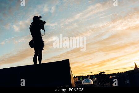 Dorset, UK, 3 août 2018. Château de Lulworth, dans le Dorset, Royaume-Uni. 3e août 2018. Bestival Music Festival revient en 2018. Credit : Bailey/Alamy Live News Banque D'Images