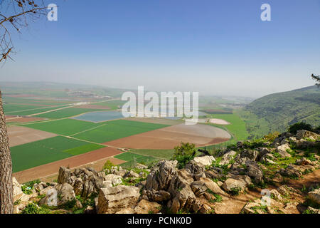 Le mont Gilboa point d'observation avec une vue sur la vallée de Jezreel Banque D'Images