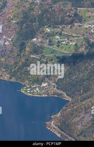 Ornesvingen, le Eagle Road, vu depuis le plateau de montagne Dalsnibba Geiranger, Norvège,. Banque D'Images