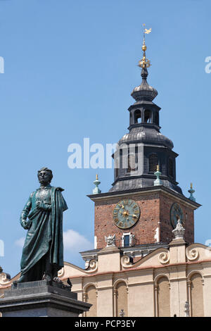 Adam Mickiewicz Monument situé en face de la Halle aux draps. Vieille ville de Cracovie, petite-pologne, Pologne, Europe Banque D'Images